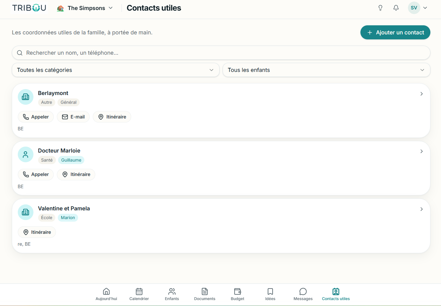 Capture d’écran de la fonctionnalité Contacts utiles dans TRIBOU